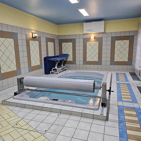 - Wellness, Pool, Jacuzzi, Sauna, Garden, Terraces Villa *