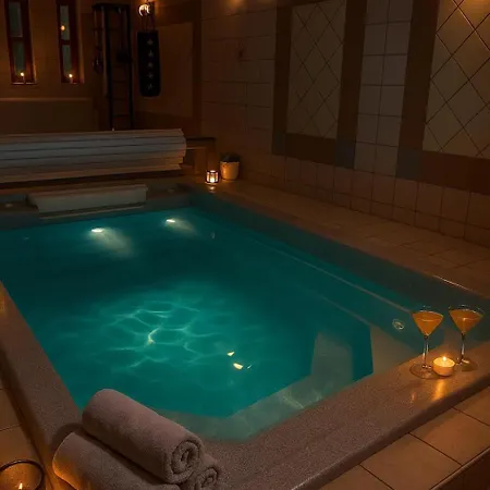 - Wellness, Pool, Jacuzzi, Sauna, Garden, Terraces *